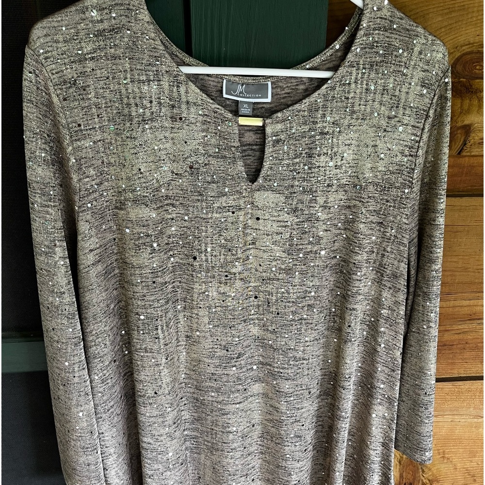COPY - COPY - COPY - JM Collection women’s Gold Sparkly dressy top